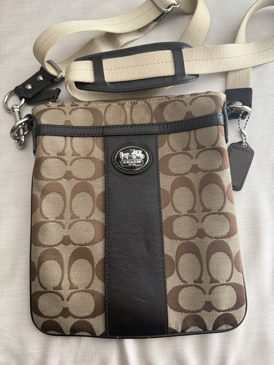 Coach Handbags - Coach Woman’s Signature Messenger Crossbody in Brown and Khaki